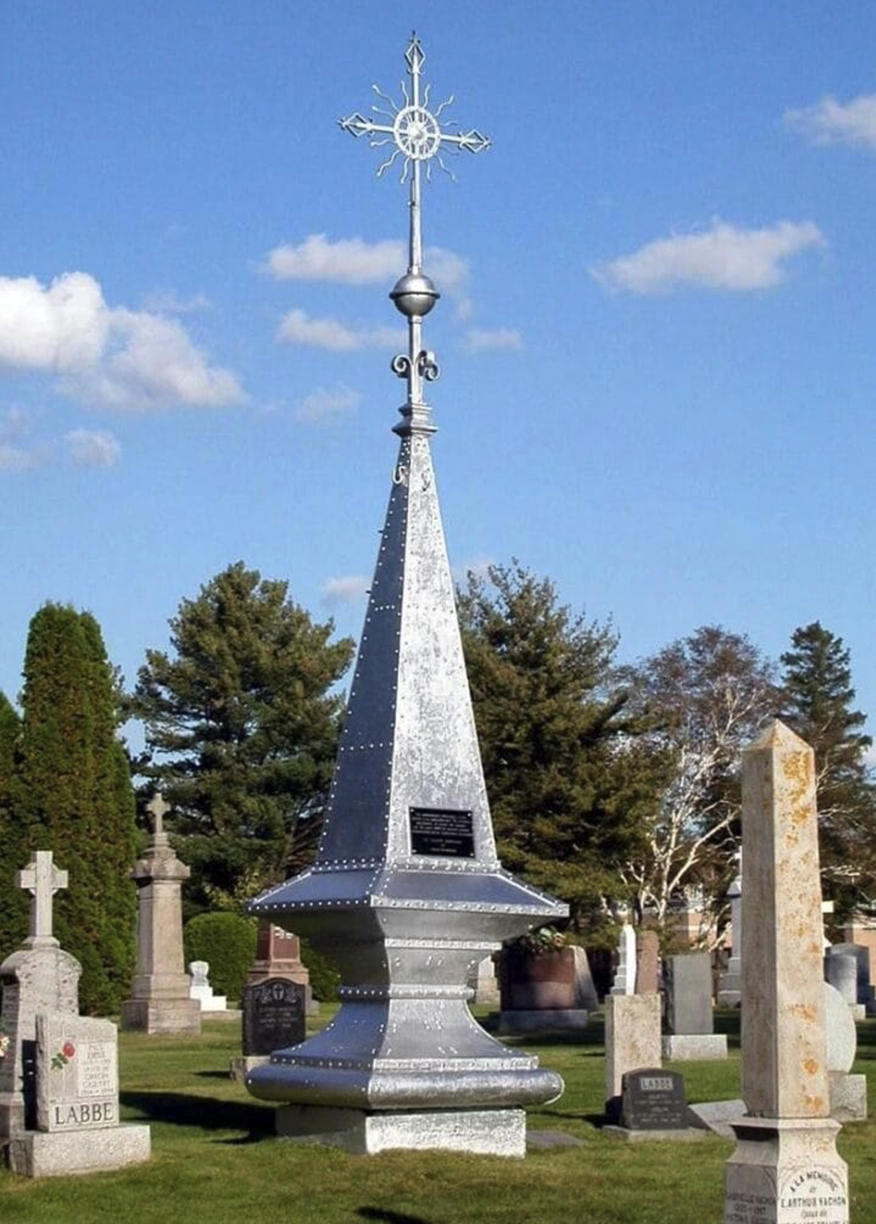 Monument des morts du Pont de Québec